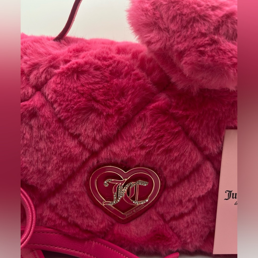 NWT Juicy Couture Women’s Faux Fur Pink Flash Lets Get Cozy Crossbody Bag OS - Picture 2 of 15